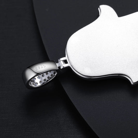 Zilveren Glow in the dark Hamsa hand met Moissanite diamanten