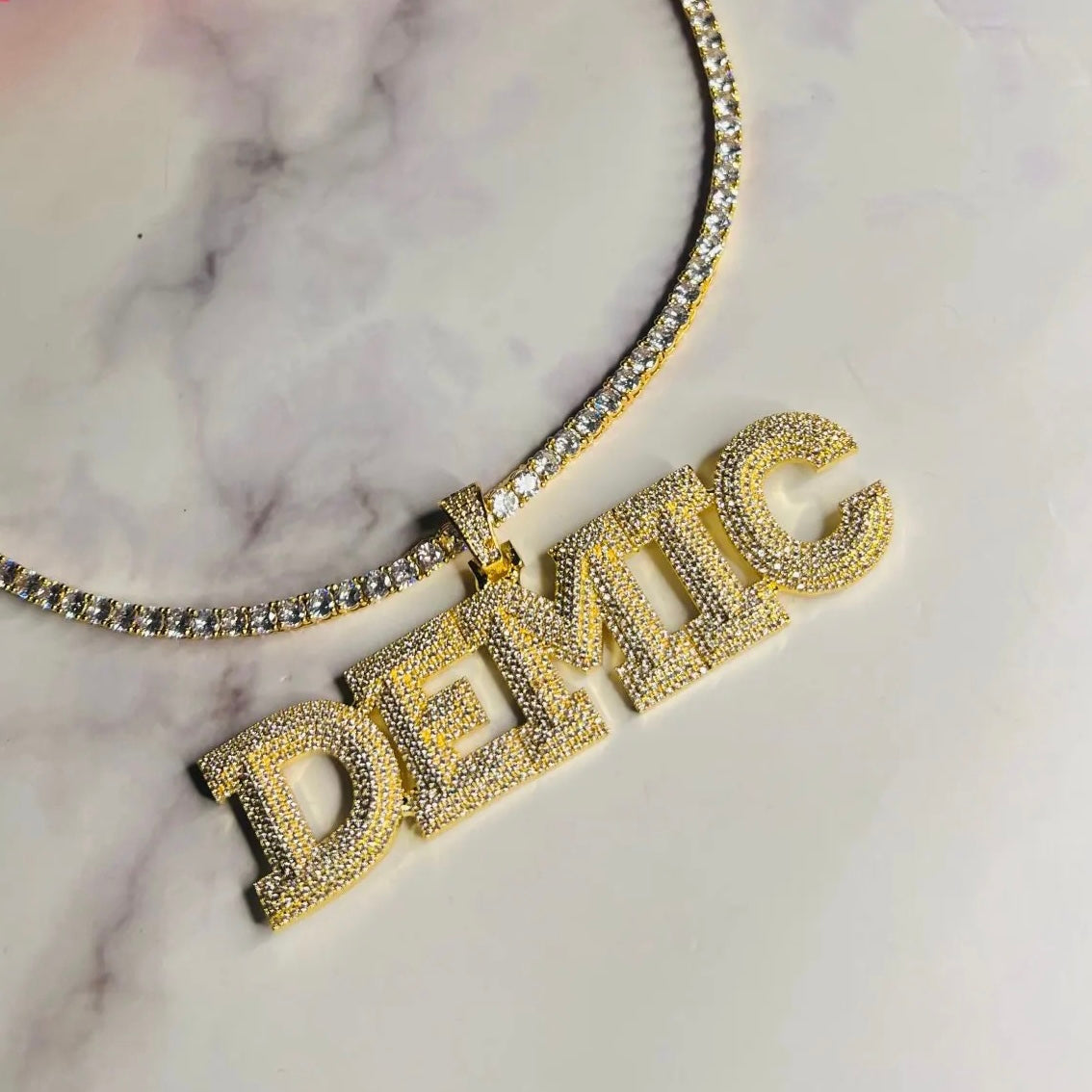 Pendentif de nom personnalisé à 3 couches